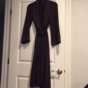 Brown Embroidered Jones New York Long Robe